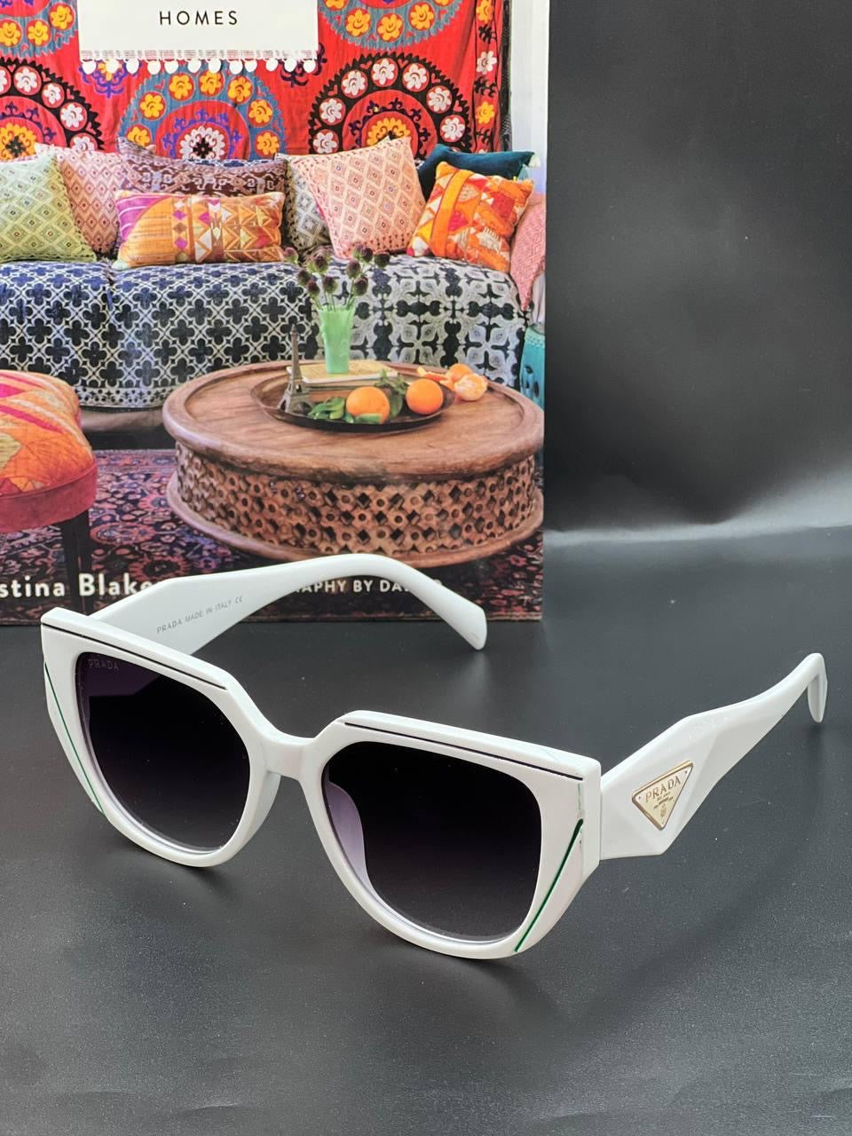Trendy Fashion Sunglasses 🕶️✨