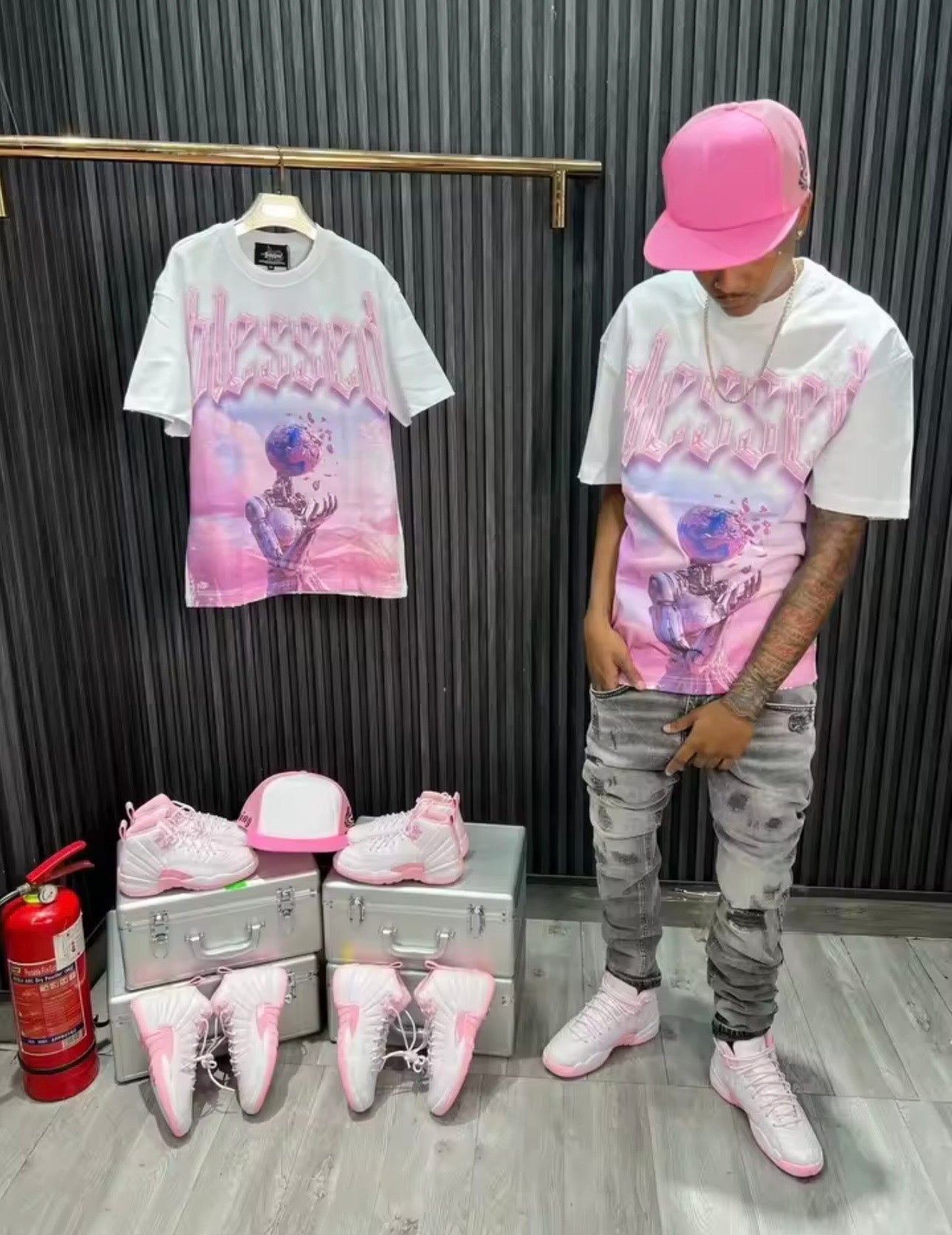 Pink Streetwear Graphic T-Shirt Set with Matching Sneakers & Cap